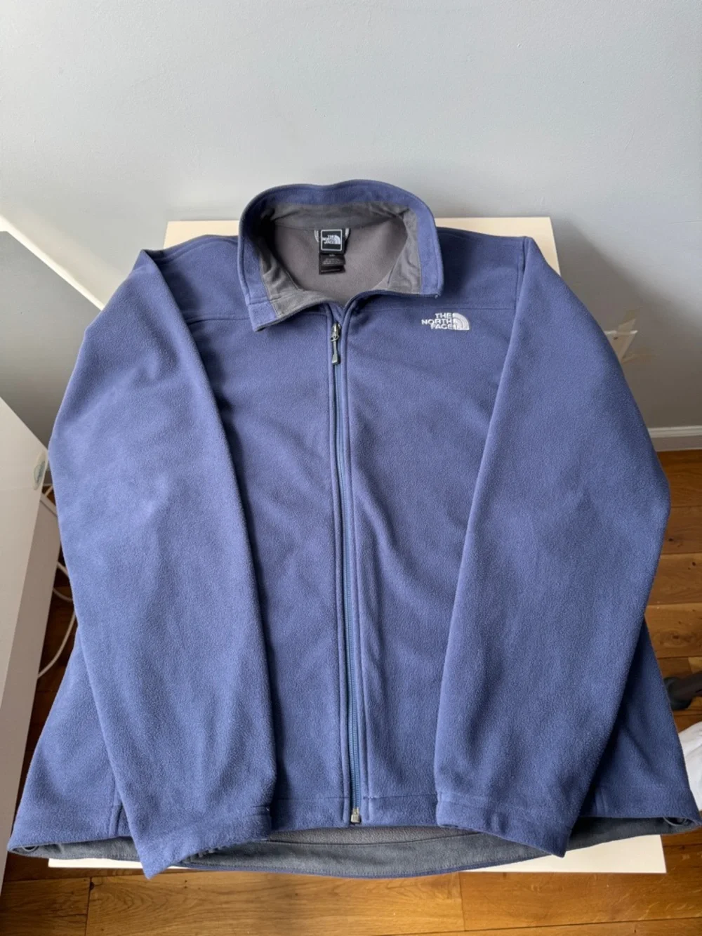 The North Face Men's Large Periwinkle Blue Fleece Jacket - Full Zip - TKA 100